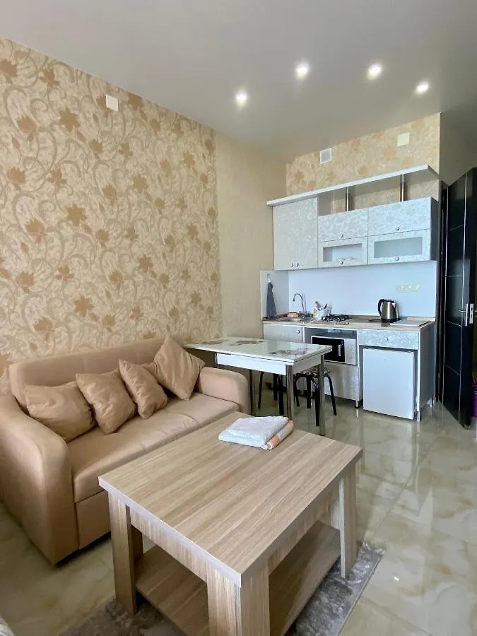 Apartments Aura Batumi 0*,